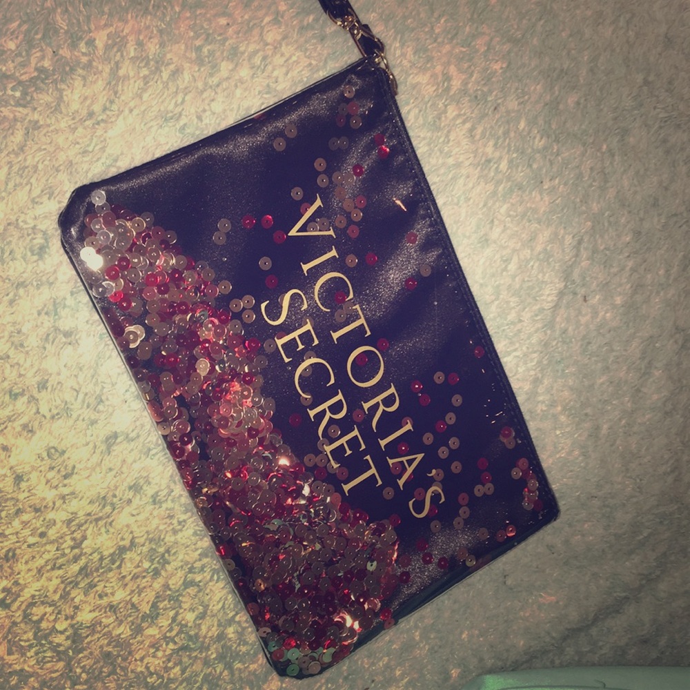 A little Victoria secret hand bag. Never used.